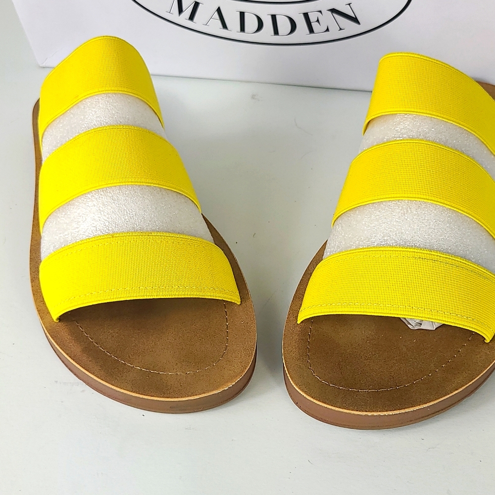 Steve Madden Pascale Yellow Sandals/ Size 7.5